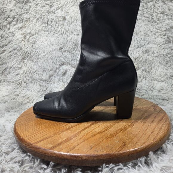 Areosoles "Renr" Cinnamon Womens Size 8M Retro Black Flexible Heeled Ankle Boots - Picture 2 of 10